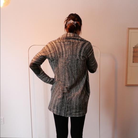 cardigan - Picture 5 of 8